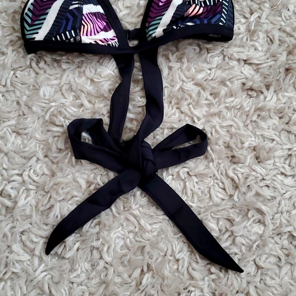 Victoria's Secret PINK Wrap Around Bikini Top - Picture 2 of 4